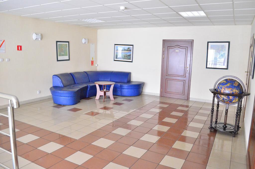 Hotel Mikorzyn Ślesin Eksteriør bilde